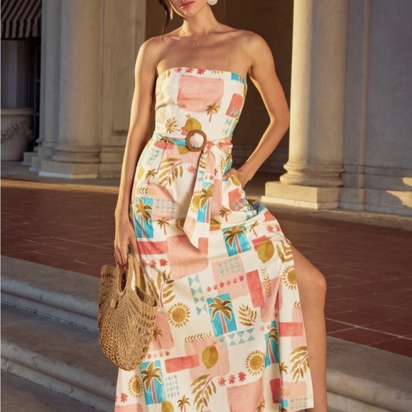 Dress Forum Dresses & Skirts - Brand new with tags. Dress Forum Strapless Palm Print Dress. Size M